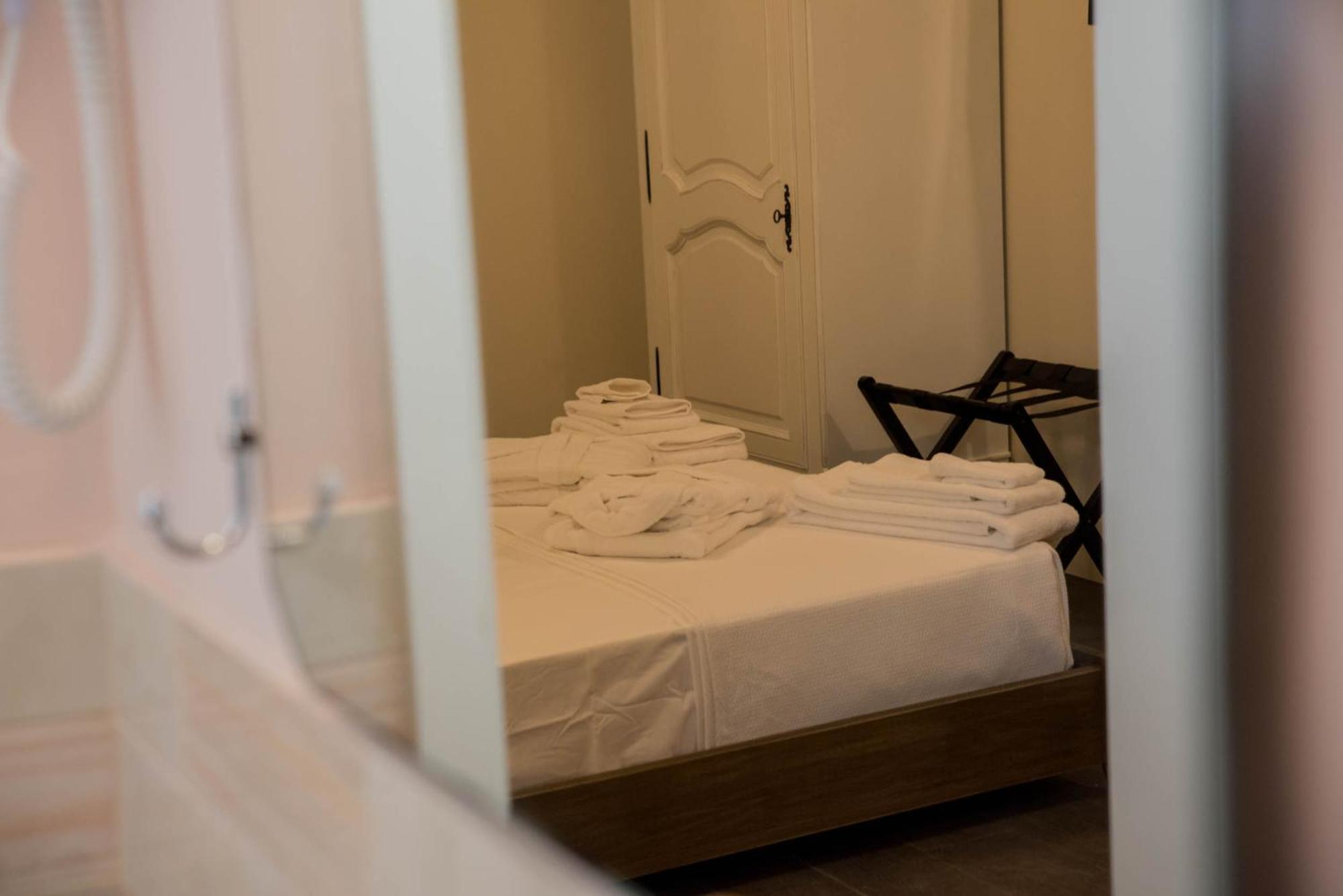Kyria Boutique House Apart otel Atina Dış mekan fotoğraf